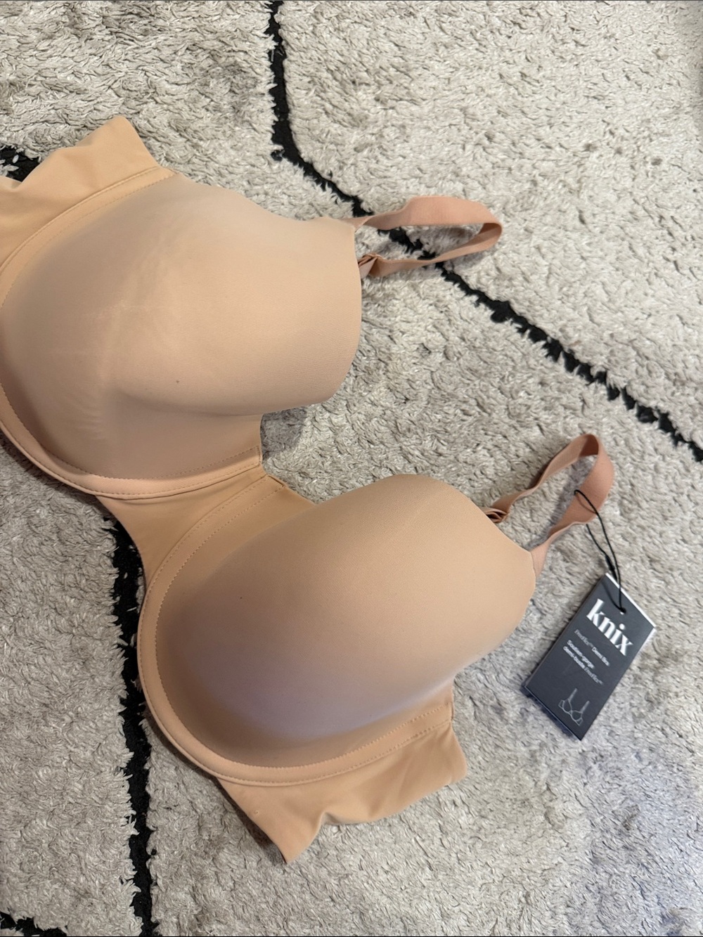 knix demi bra 40E Nude Seamless T-Shirt Bra with Light Padding new